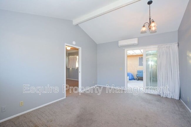 Photo - 2120 Rocklyn St