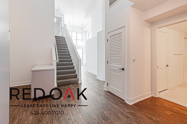 Photo - 1168 S Barrington Ave Unit 604