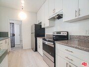 Photo - 336 S Wilton Pl Condo