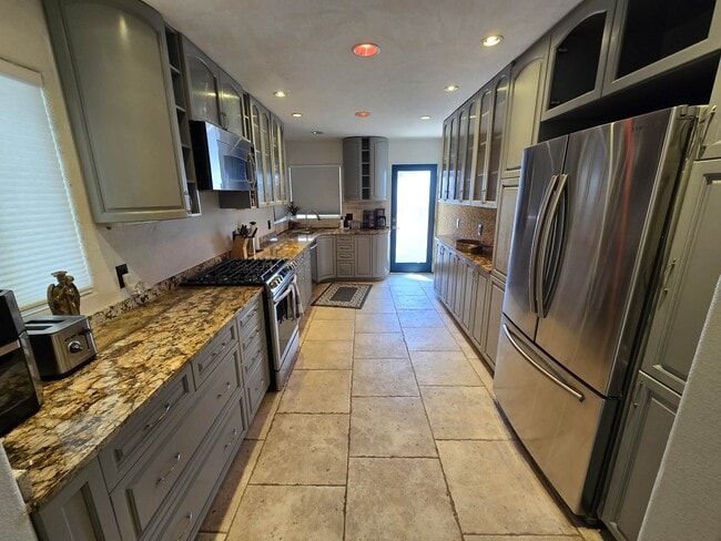 Photo - 2645 Garnet Ave