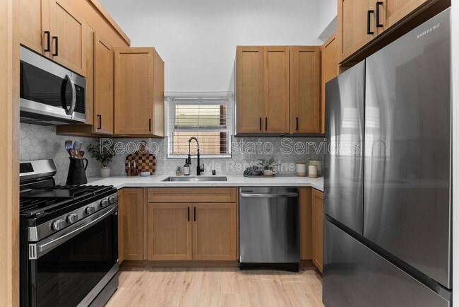 Photo - 6730 Mohawk St Unit 5