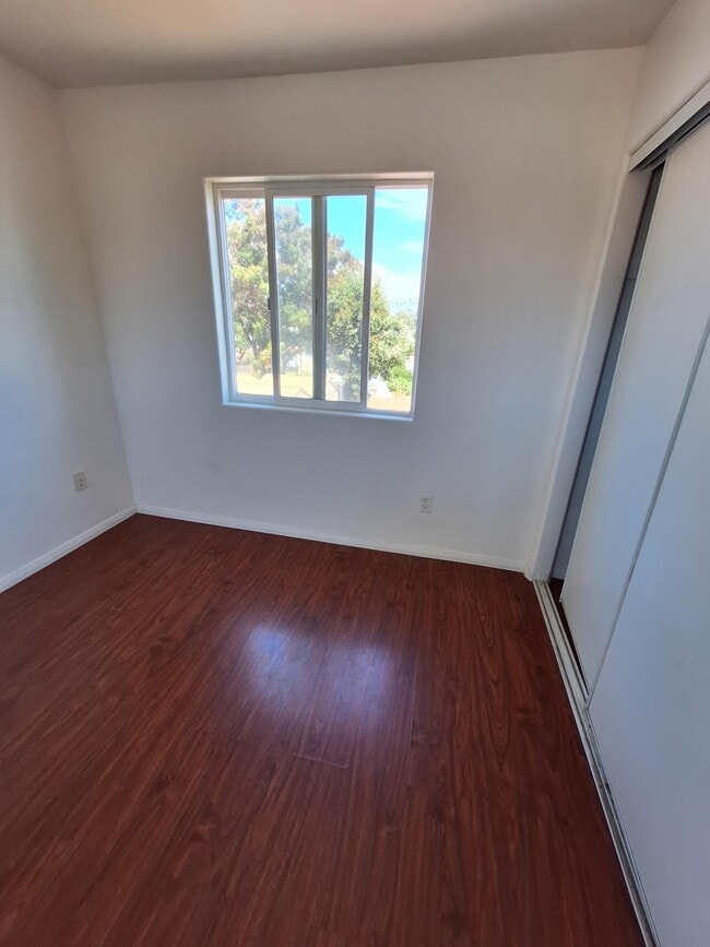 Building Photo - 165 Minot Ave