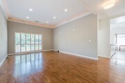 Open and spacious living room - 2781 Mira Vista Dr House