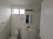 Photo - 423 E 82nd St Townhome
