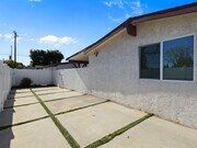 Photo - 15803 Chatsworth St