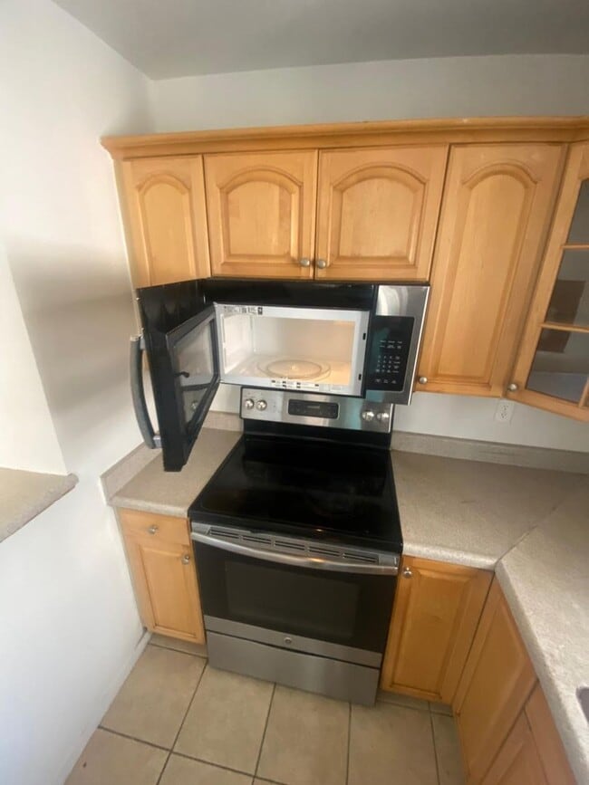Apartment For Rent - Apartment For Rent Unit 405