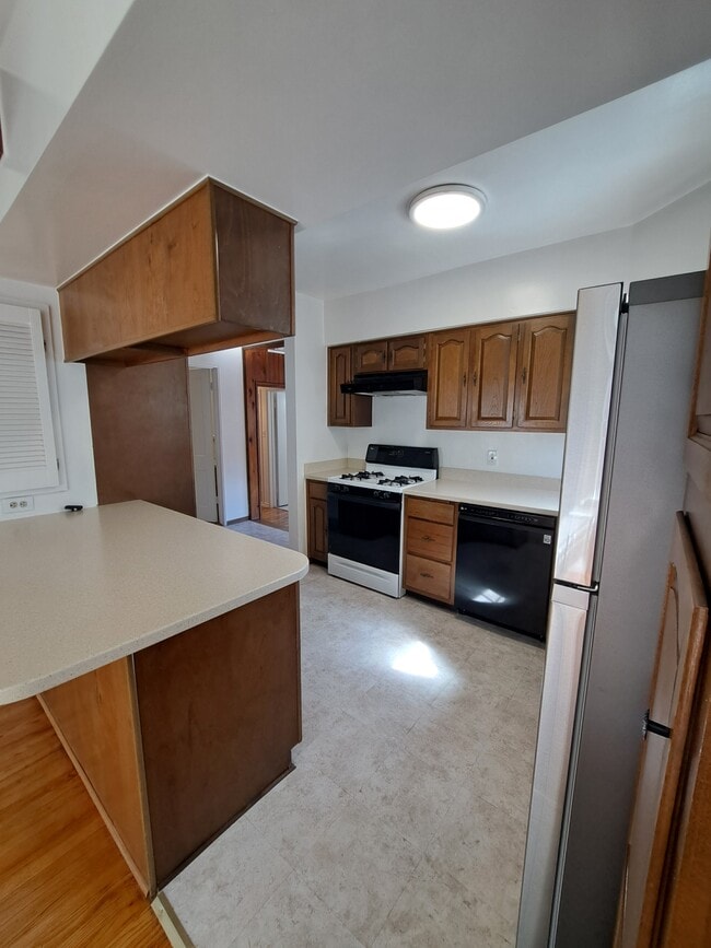 Photo - 1815 N Edison Blvd