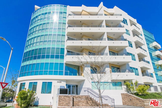 Photo - 3429 W Olympic Blvd Condo Unit 402
