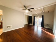 Photo - 1040 W MacArthur Blvd Unit 144