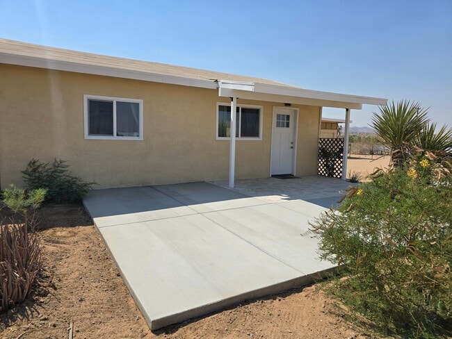 Photo - Stylish Desert Retreat in Flamingo Heights