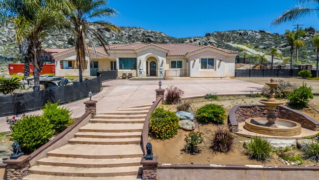 Photo - 17425 Cyrus Ln House