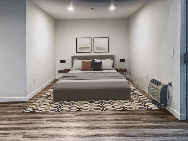 Photo - 1944 State St