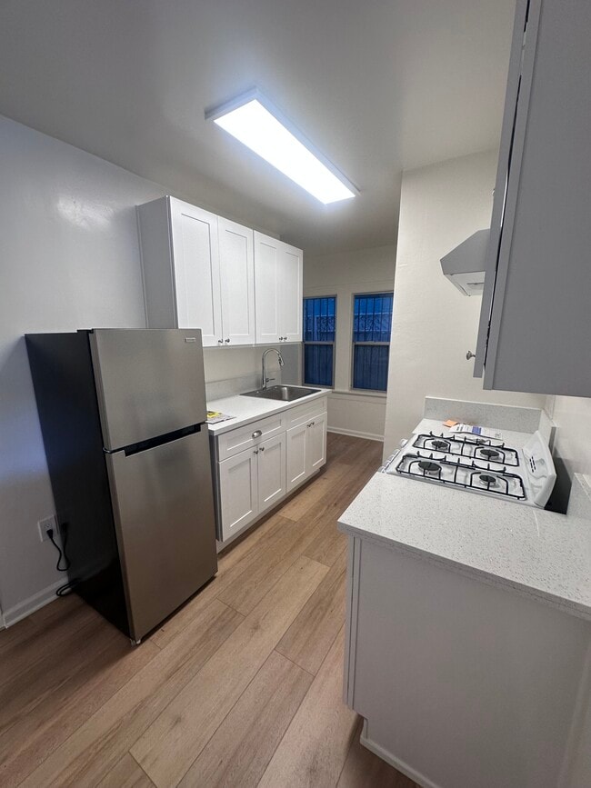 Building Photo - 5123 Marathon St Unit 5129.5