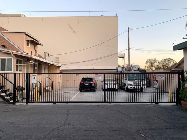 Entrance & Parking Space - 115 N San Gabriel Blvd Unit A