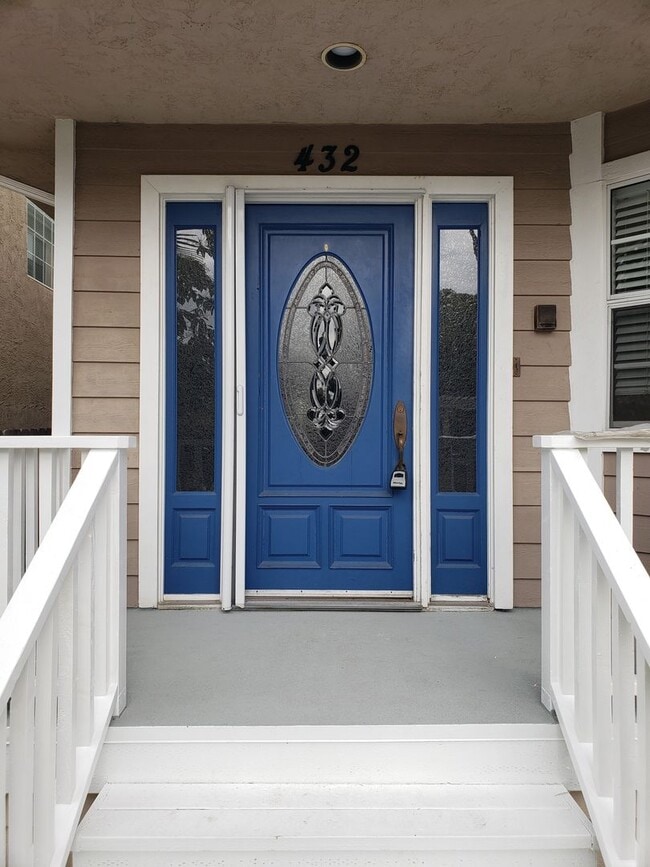 Photo - Coronado: Large 5bd/3.5ba Village Home - Multi Level