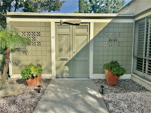 Building Photo - 170 Avenida Majorca