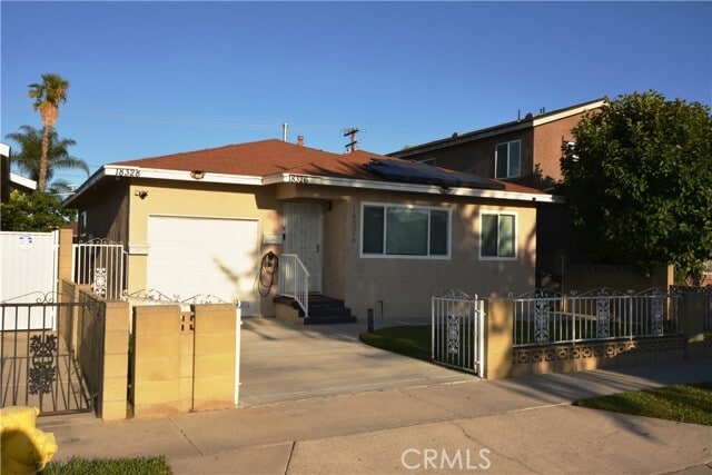 Photo - 18328 Devlin Ave