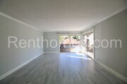 Photo - 2522 Clairemont Dr Unit 201