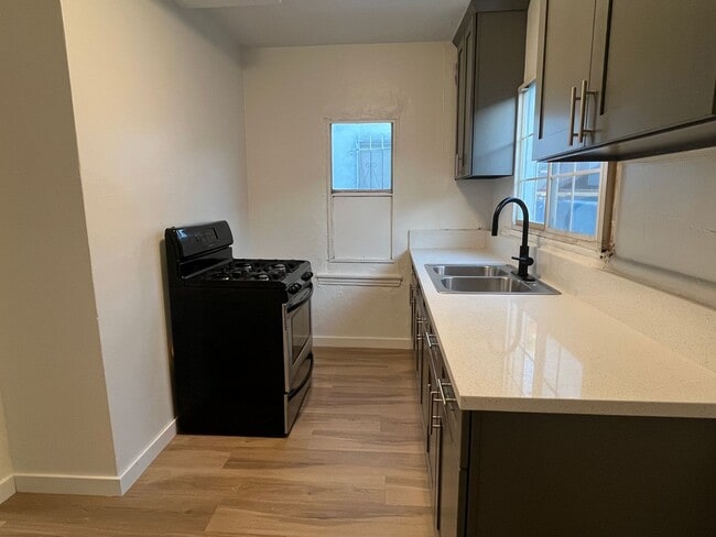 Photo - Newly Renovated 1 Bedroom in West Adams Unit #2653