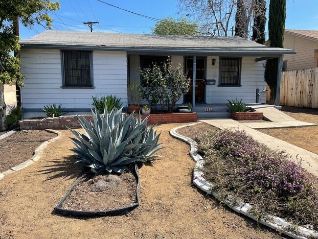 Building Photo - Single Story Home