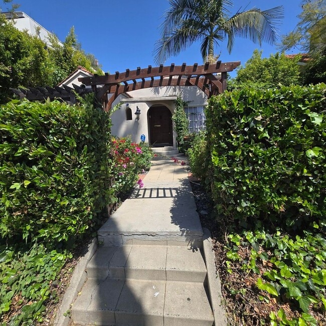 Photo - Warm & Welcoming Home Near Melrose with Room to Live, Work & Create Unit 812 June St
