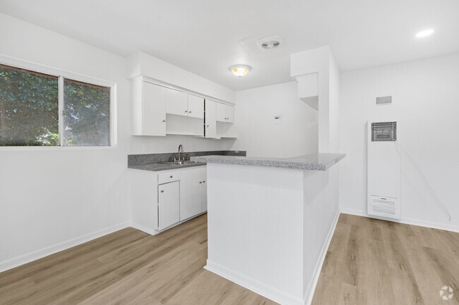Building Photo - Adams Unit 1849 E Adams Rental
