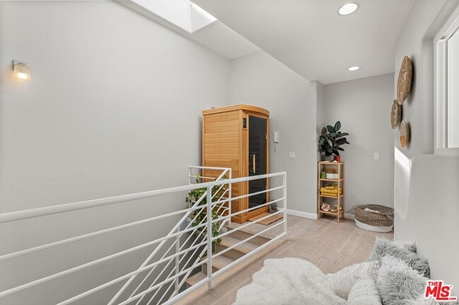 Photo - 1823 20th St Unit 102