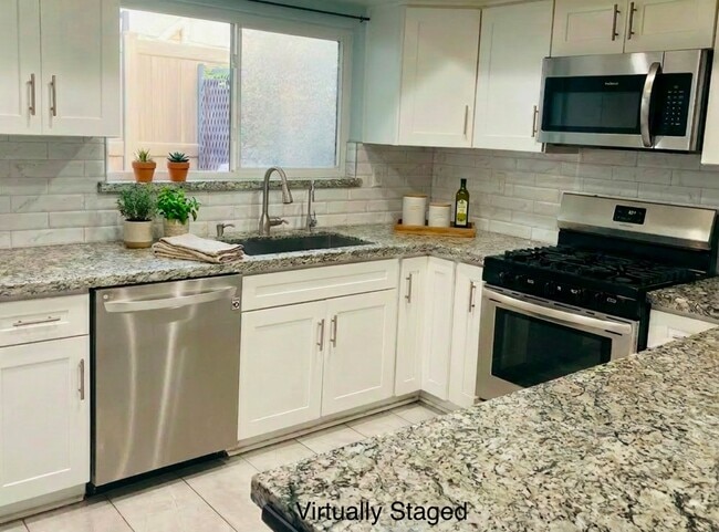Photo - 4746 W 173rd St