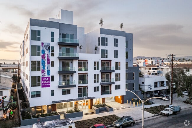 Building Photo - The Hummingbird LA - Brand New Rental