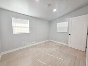 Photo - 572 El Cajon Blvd