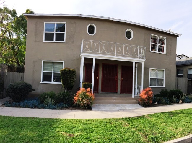 Front exterior - 1753 Silver Lake Blvd Apartments Unit 1753