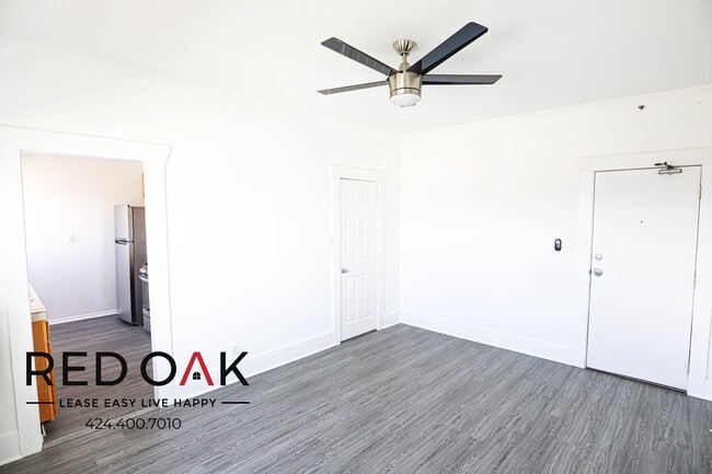 Photo - 527 W 15th St Unit 24