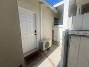 Photo - Charming Winnetka Studio (ADU)! Laundry In Unit!