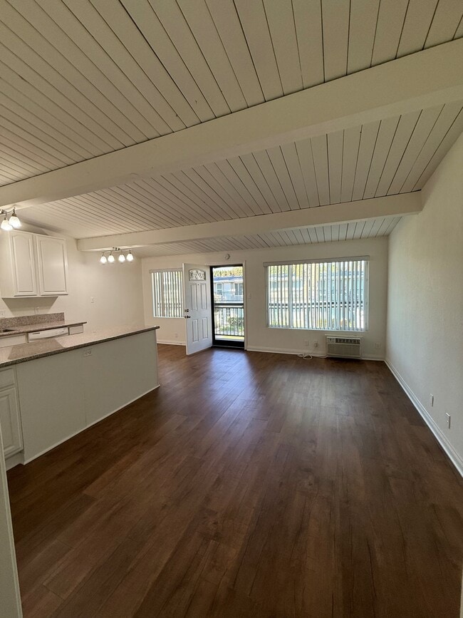 Photo - Friendly Hills Villas