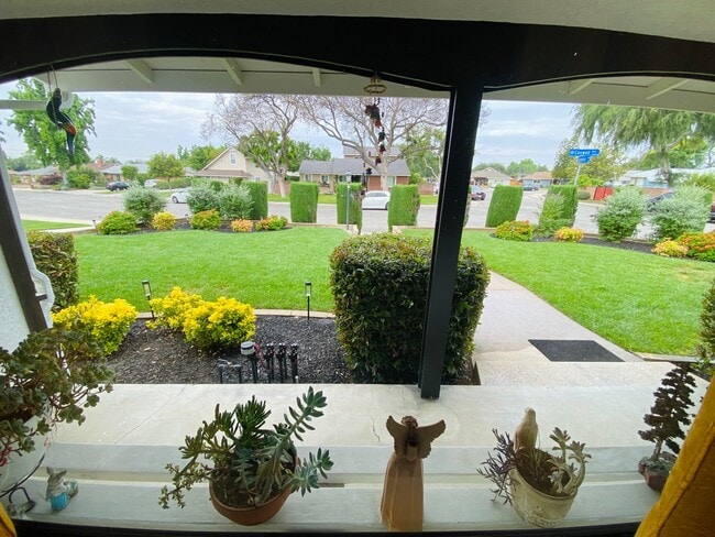 Photo - 1466 N Caswell Ave