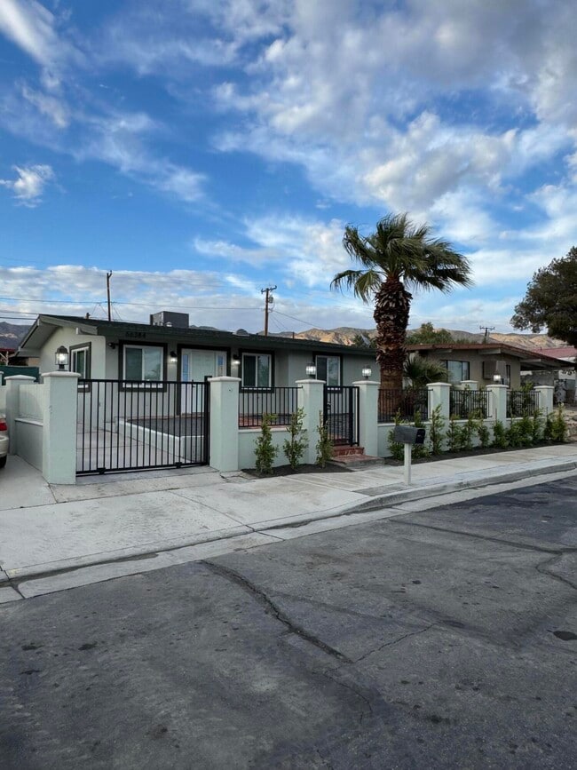 Photo - 66384 First St