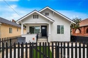Photo - 1026 W 3rd St House
