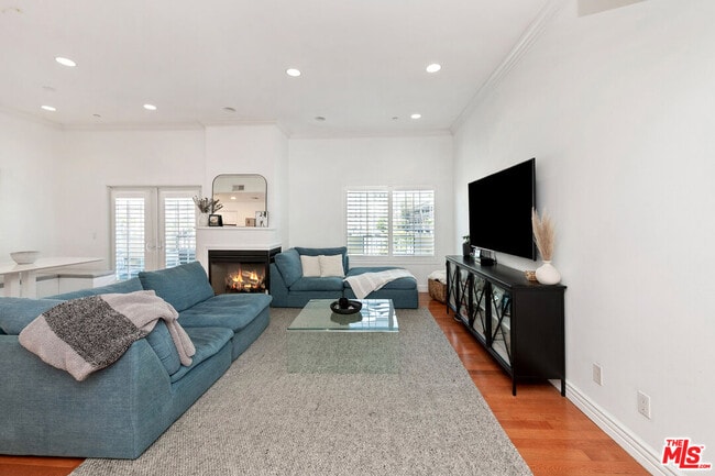 Photo - 1135 Rexford Dr Unit 403