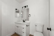 Photo - 515 S Kingsley Dr