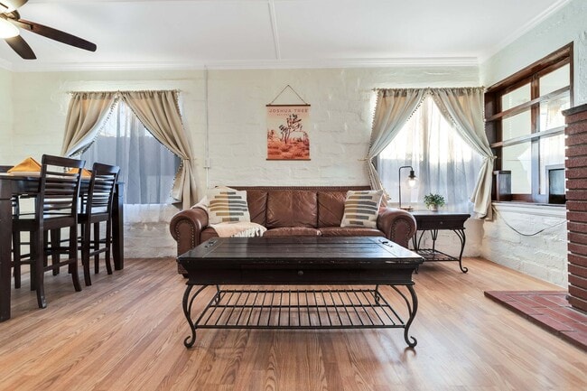 Photo - 2 Bedroom 1 Bath - Furnished Hilltop Home ...