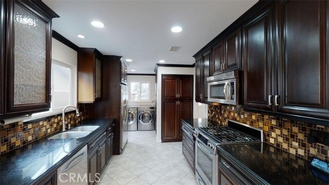 Photo - 239 Albert Pl