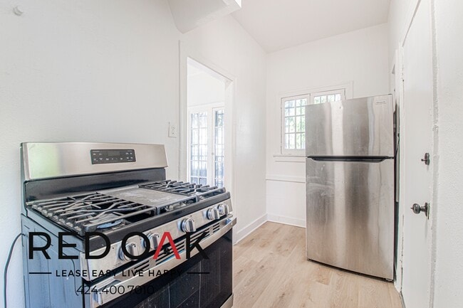 Photo - 3906 Mont Clair St Unit 3906 7/8