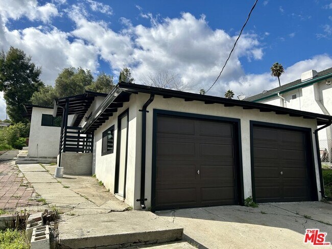 Photo - 3417 Chadwick Dr