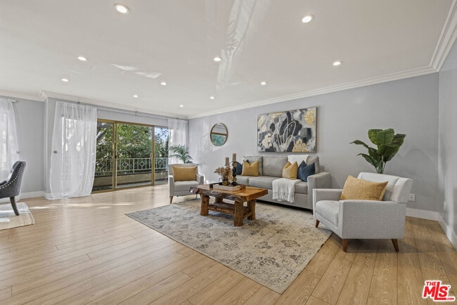 Photo - 910 S Holt Ave Condo Unit 101