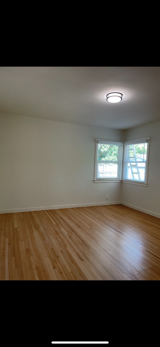 Photo - 6505 Greenbush Ave