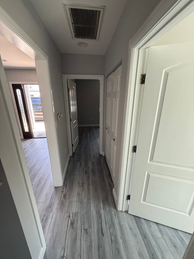 Photo - 8225 Ben Ave