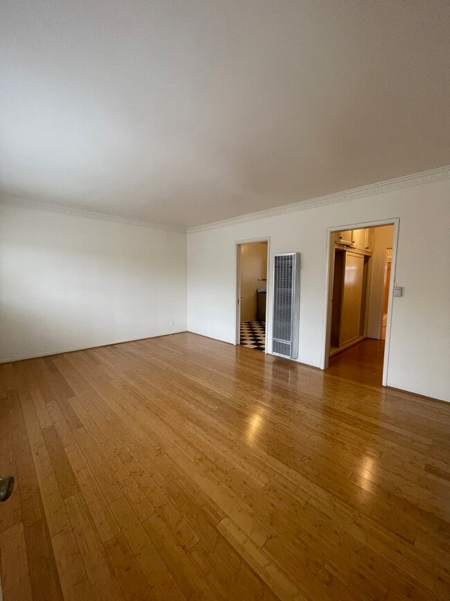 Photo - 7918 Norton Ave Unit 7918 Norton #3