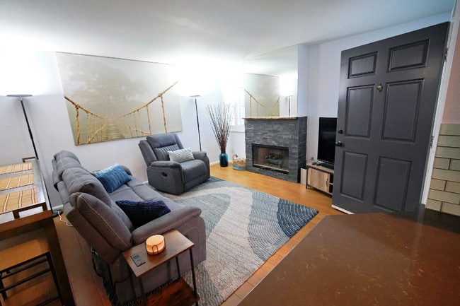 Photo - 3922 Albatross St Unit 1