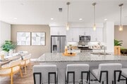 Photo - 645 W 17th St
