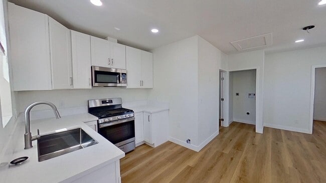 Photo - 5924 Whitewood Ave